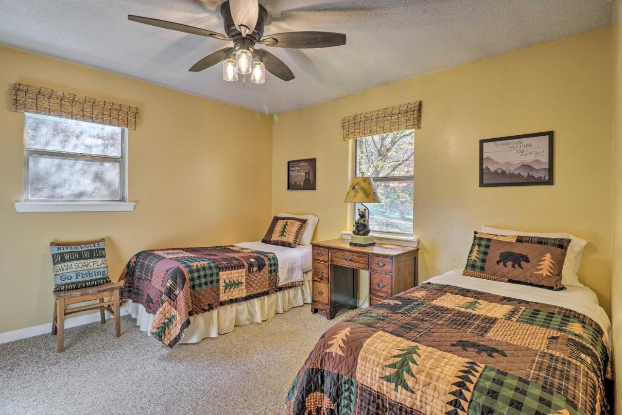 Villa Creekside Retreat With Deck, 18 Miles To Wolf Ridge Weaverville Esterno foto