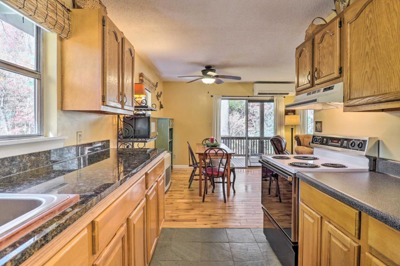 Villa Creekside Retreat With Deck, 18 Miles To Wolf Ridge Weaverville Esterno foto