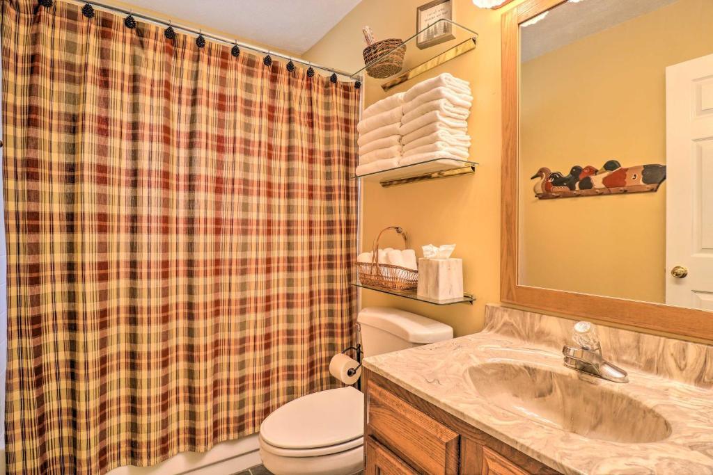 Villa Creekside Retreat With Deck, 18 Miles To Wolf Ridge Weaverville Esterno foto